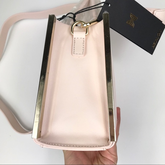 NEW HEIRLOOM Blush Pink Embossed Leather Bag - Picture 4 of 8